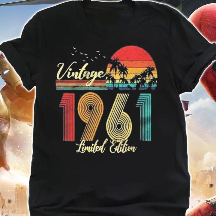 60 Years Old Birthday Tee Vintage 1961 Classic Theme Shirt t-shirt