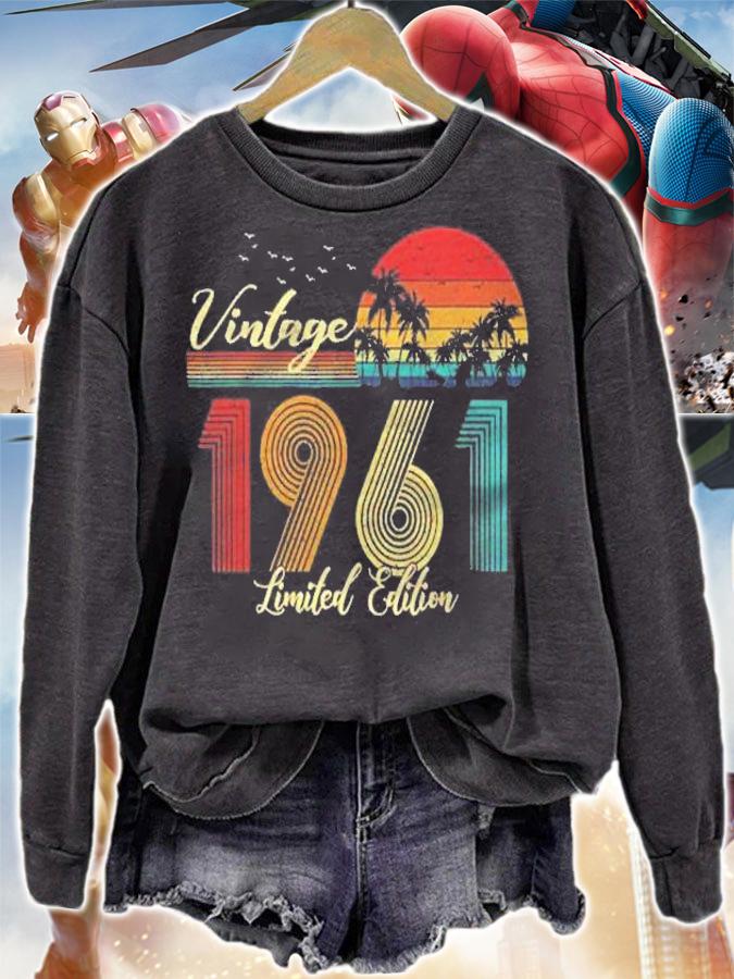 60 Years Old Birthday Tee Vintage 1961 Classic Theme Shirt t-shirt