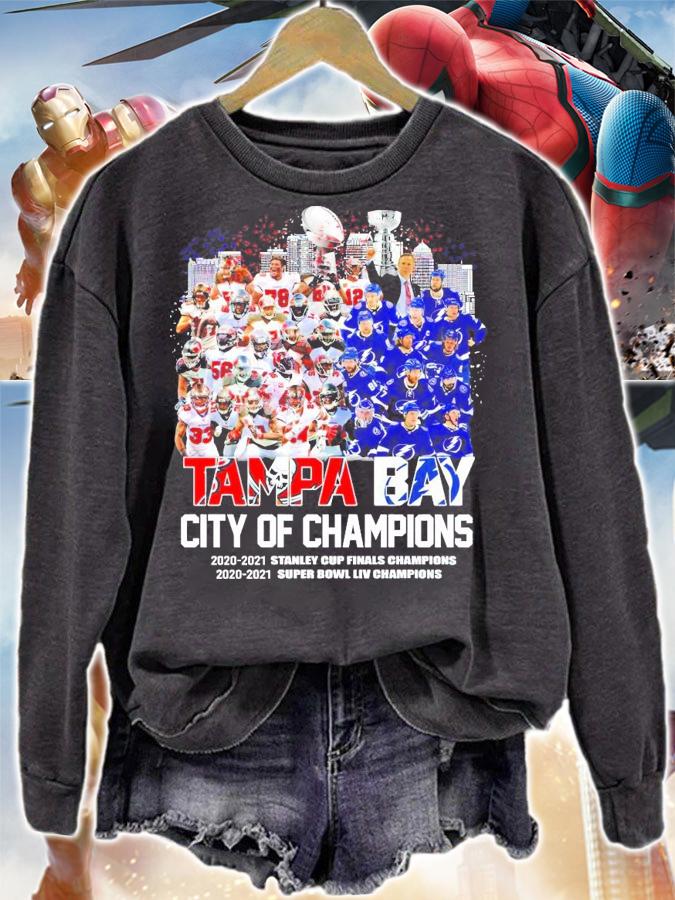 Tampa Bay Buccaneers vs Lightning city of Champion shirt sweatshirt