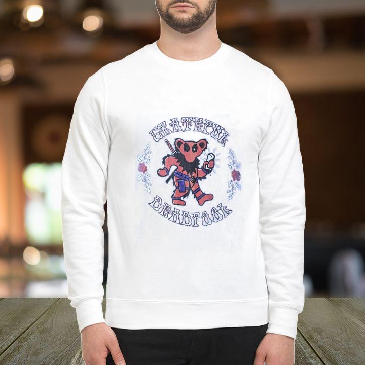 Sweatshirt